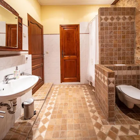 Holiday home Manoir Le Conte *