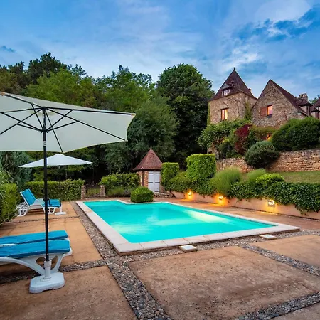 Holiday home Manoir Le Conte Cenac-et-Saint-Julien